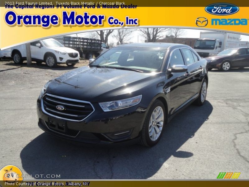 Tuxedo Black Metallic / Charcoal Black 2013 Ford Taurus Limited