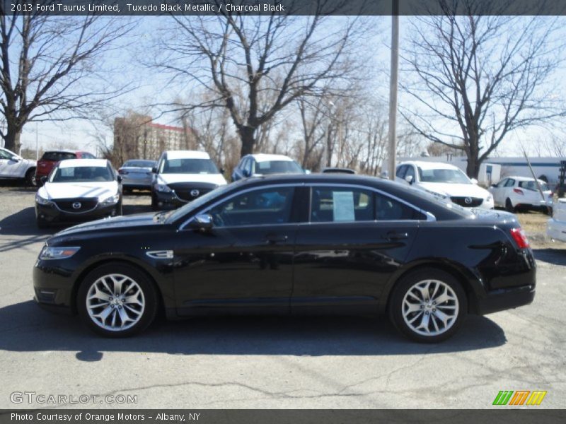 Tuxedo Black Metallic / Charcoal Black 2013 Ford Taurus Limited
