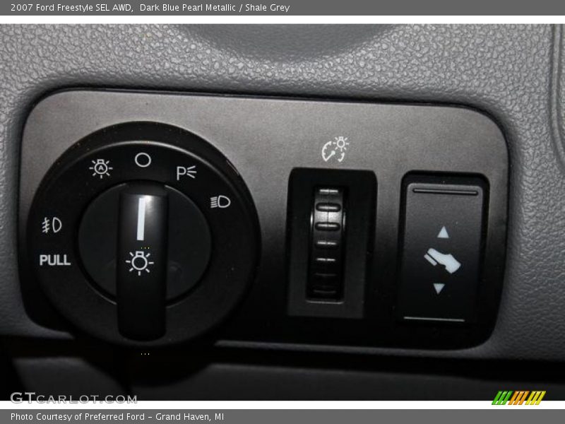 Dark Blue Pearl Metallic / Shale Grey 2007 Ford Freestyle SEL AWD