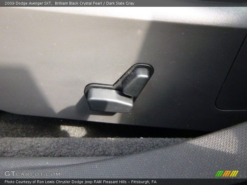 Brilliant Black Crystal Pearl / Dark Slate Gray 2009 Dodge Avenger SXT