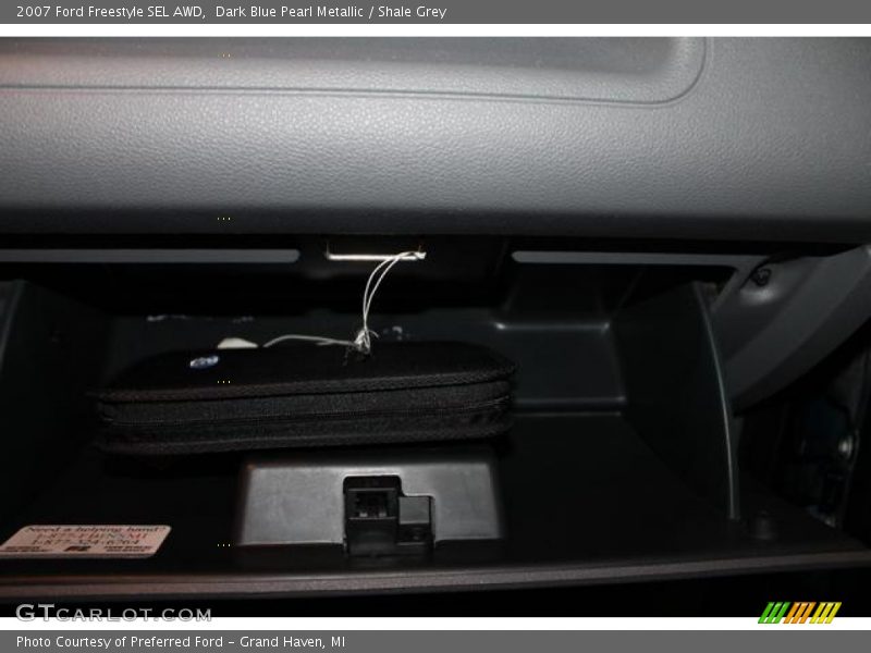 Dark Blue Pearl Metallic / Shale Grey 2007 Ford Freestyle SEL AWD