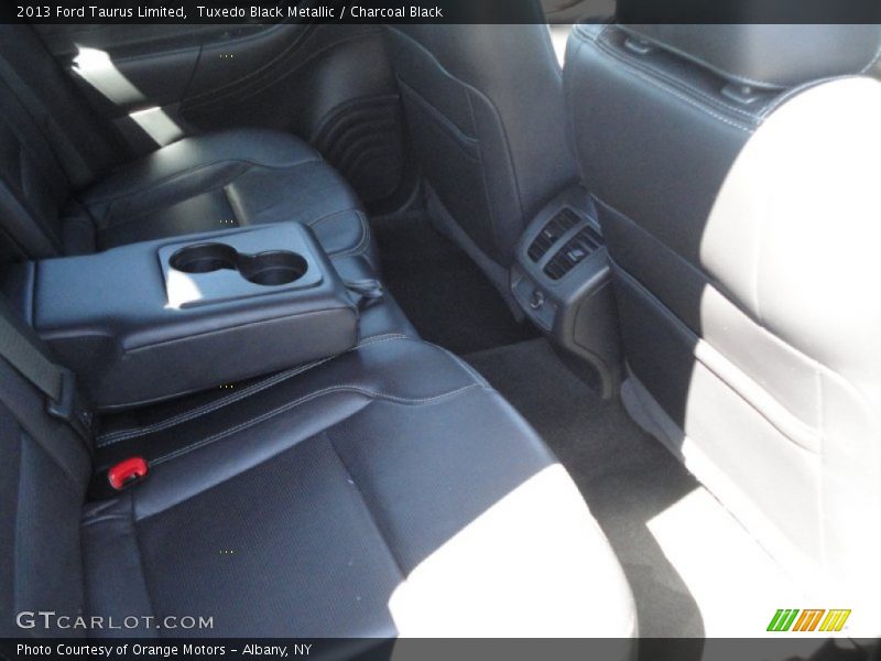 Tuxedo Black Metallic / Charcoal Black 2013 Ford Taurus Limited