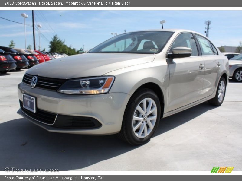 Moonrock Silver Metallic / Titan Black 2013 Volkswagen Jetta SE Sedan
