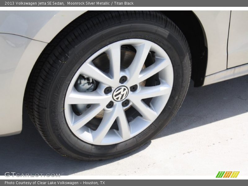 Moonrock Silver Metallic / Titan Black 2013 Volkswagen Jetta SE Sedan