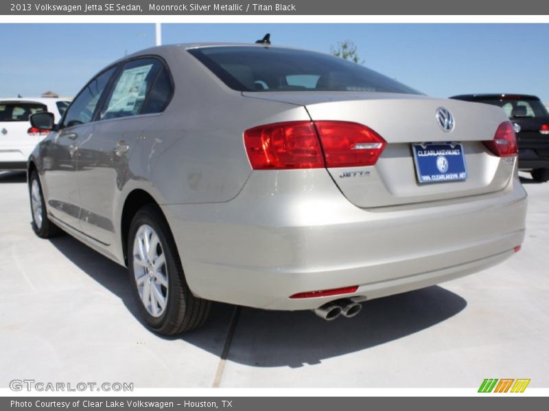 Moonrock Silver Metallic / Titan Black 2013 Volkswagen Jetta SE Sedan
