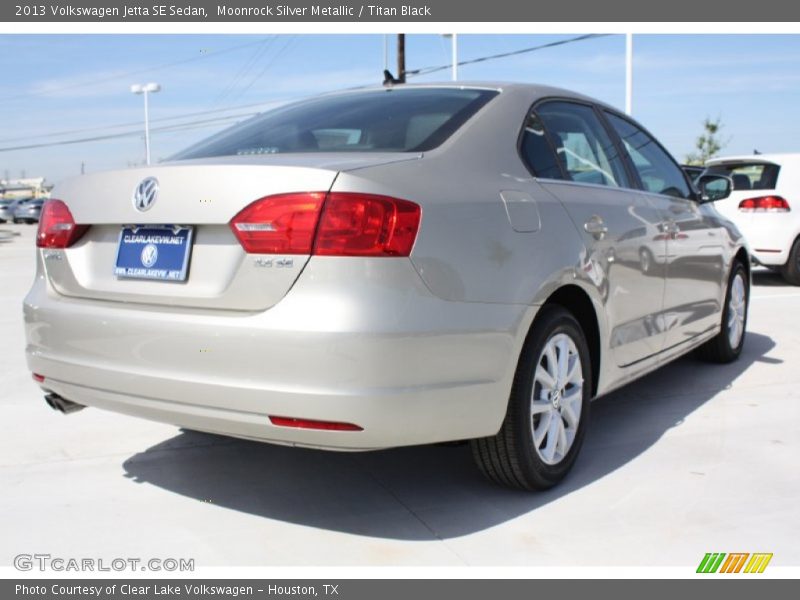 Moonrock Silver Metallic / Titan Black 2013 Volkswagen Jetta SE Sedan