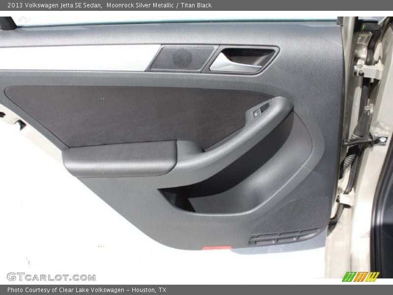 Moonrock Silver Metallic / Titan Black 2013 Volkswagen Jetta SE Sedan