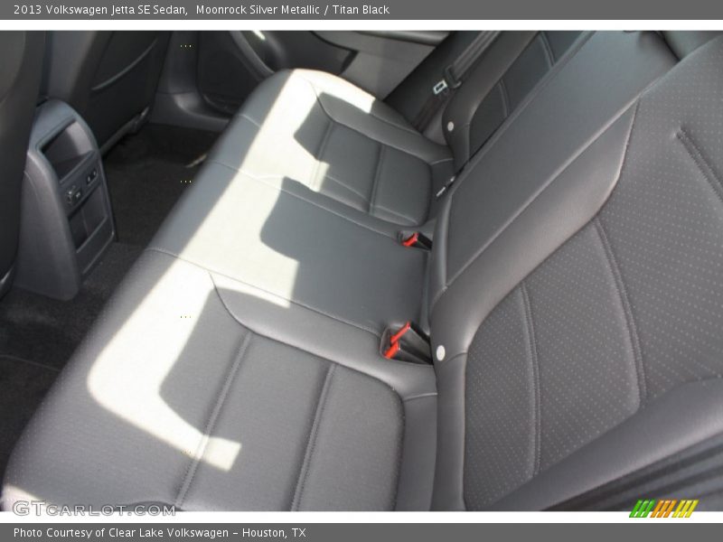 Moonrock Silver Metallic / Titan Black 2013 Volkswagen Jetta SE Sedan