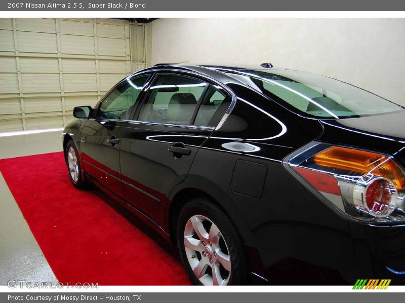 Super Black / Blond 2007 Nissan Altima 2.5 S