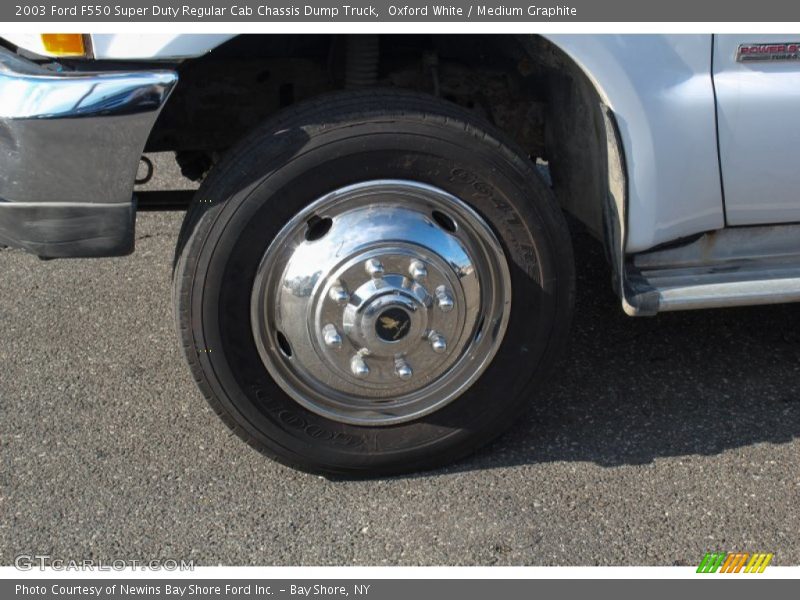 Oxford White / Medium Graphite 2003 Ford F550 Super Duty Regular Cab Chassis Dump Truck