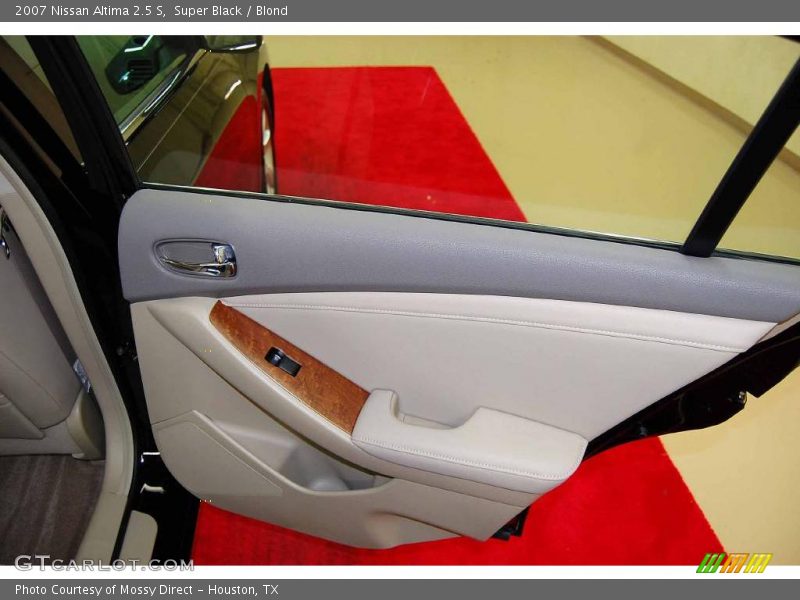 Super Black / Blond 2007 Nissan Altima 2.5 S