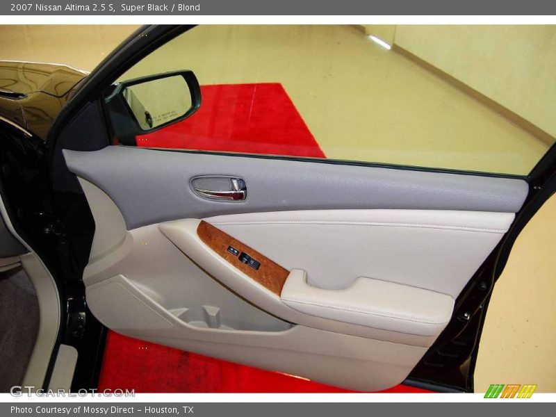 Super Black / Blond 2007 Nissan Altima 2.5 S