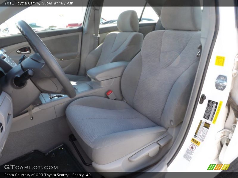 Super White / Ash 2011 Toyota Camry