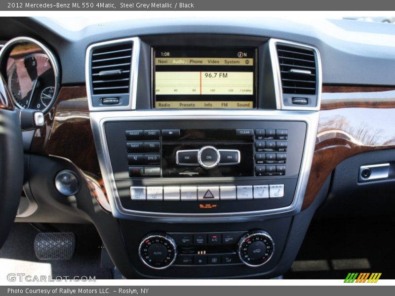 Controls of 2012 ML 550 4Matic