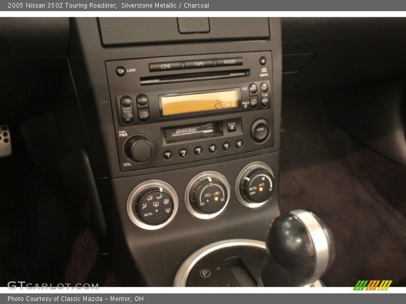 Controls of 2005 350Z Touring Roadster