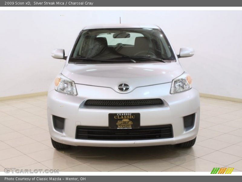 Silver Streak Mica / Charcoal Gray 2009 Scion xD