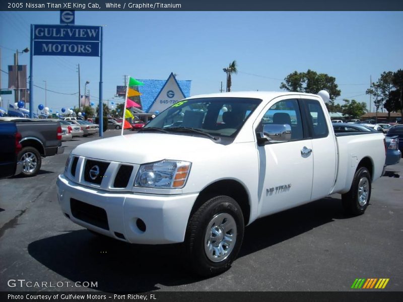 White / Graphite/Titanium 2005 Nissan Titan XE King Cab