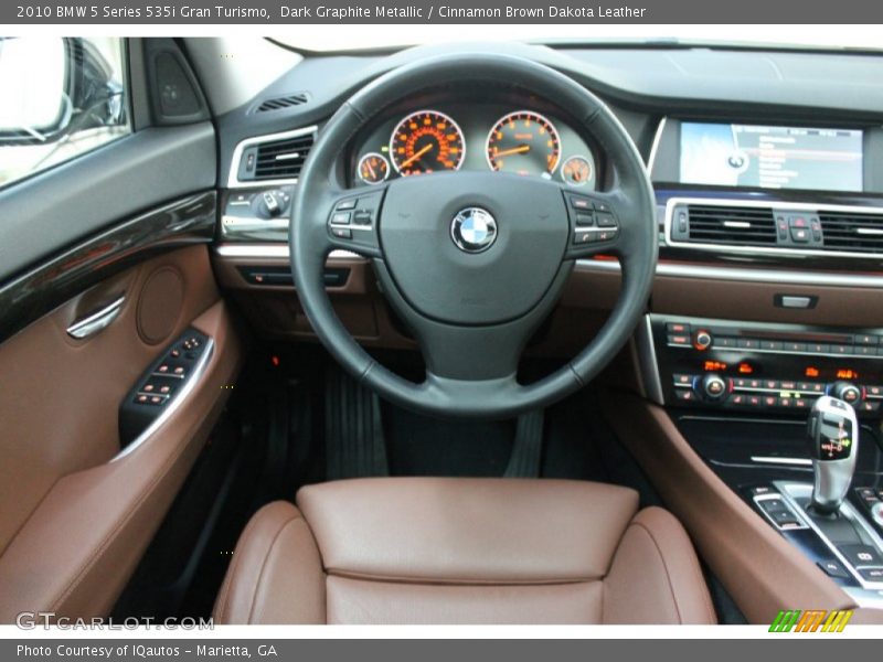 Dashboard of 2010 5 Series 535i Gran Turismo