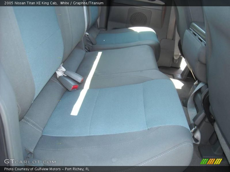 White / Graphite/Titanium 2005 Nissan Titan XE King Cab