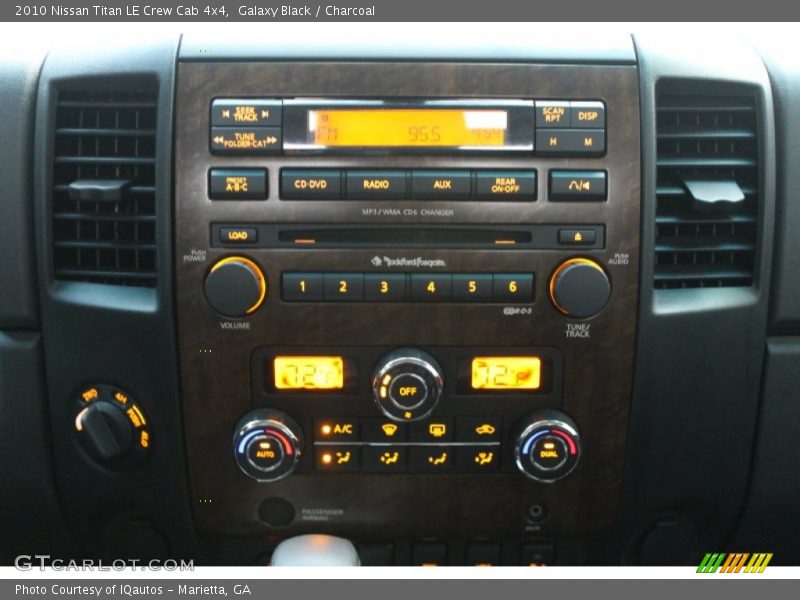 Galaxy Black / Charcoal 2010 Nissan Titan LE Crew Cab 4x4