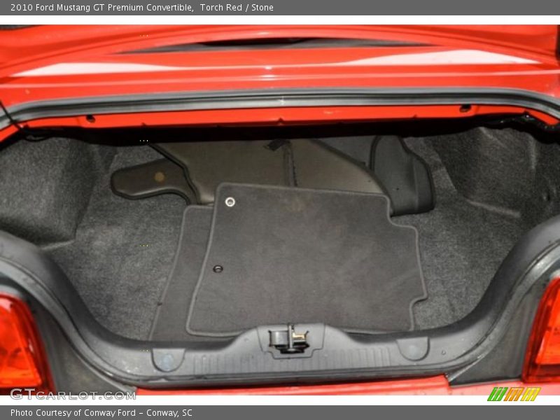  2010 Mustang GT Premium Convertible Trunk