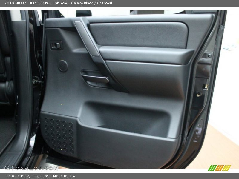 Galaxy Black / Charcoal 2010 Nissan Titan LE Crew Cab 4x4