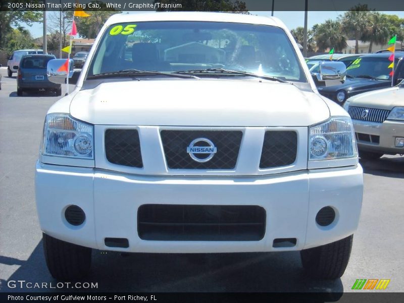 White / Graphite/Titanium 2005 Nissan Titan XE King Cab