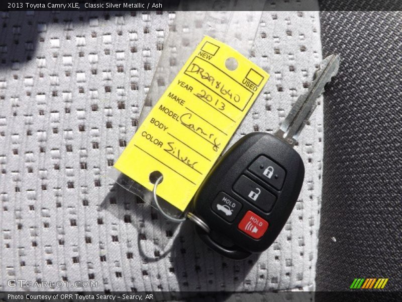 Classic Silver Metallic / Ash 2013 Toyota Camry XLE