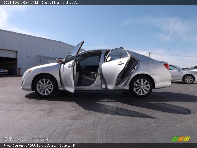 Classic Silver Metallic / Ash 2013 Toyota Camry XLE