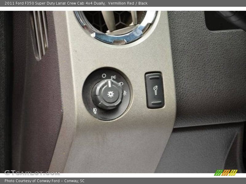 Controls of 2011 F350 Super Duty Lariat Crew Cab 4x4 Dually