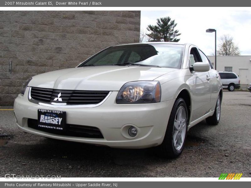 Dover White Pearl / Black 2007 Mitsubishi Galant ES