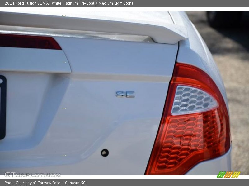 White Platinum Tri-Coat / Medium Light Stone 2011 Ford Fusion SE V6