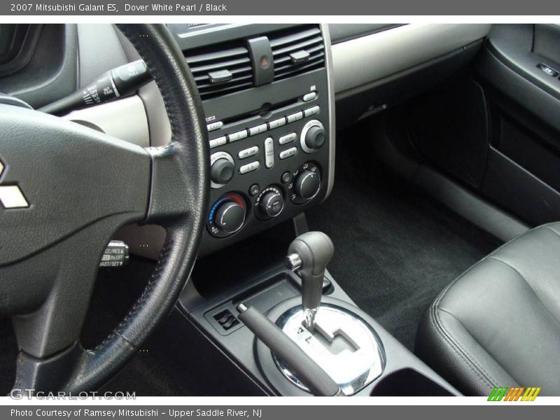 Dover White Pearl / Black 2007 Mitsubishi Galant ES