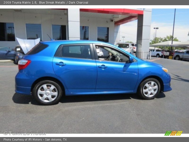 Blue Streak Metallic / Dark Charcoal 2009 Toyota Matrix 1.8