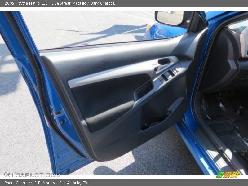 Blue Streak Metallic / Dark Charcoal 2009 Toyota Matrix 1.8