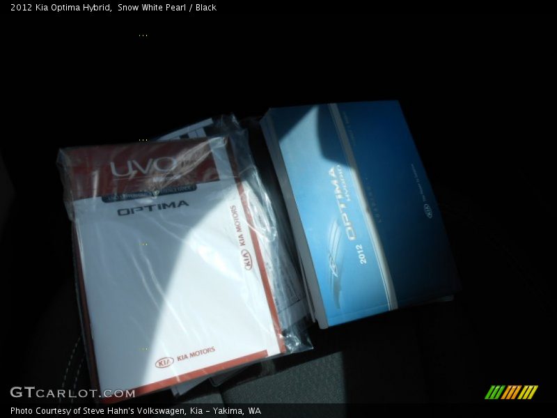 Snow White Pearl / Black 2012 Kia Optima Hybrid