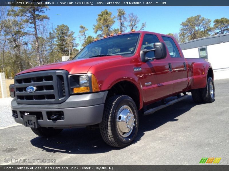 Front 3/4 View of 2007 F350 Super Duty XL Crew Cab 4x4 Dually