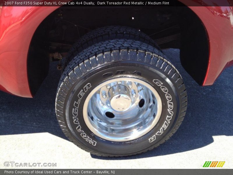  2007 F350 Super Duty XL Crew Cab 4x4 Dually Wheel
