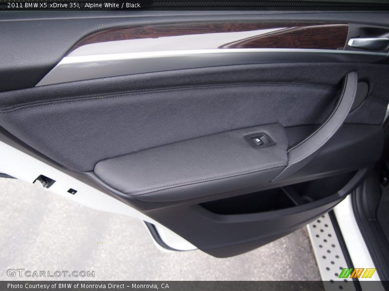 Alpine White / Black 2011 BMW X5 xDrive 35i