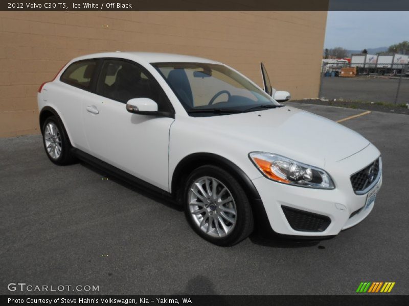 Ice White / Off Black 2012 Volvo C30 T5