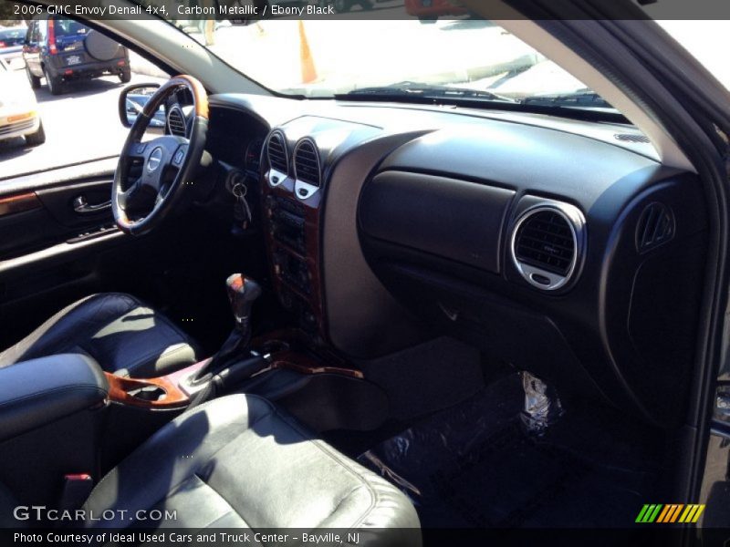 Carbon Metallic / Ebony Black 2006 GMC Envoy Denali 4x4