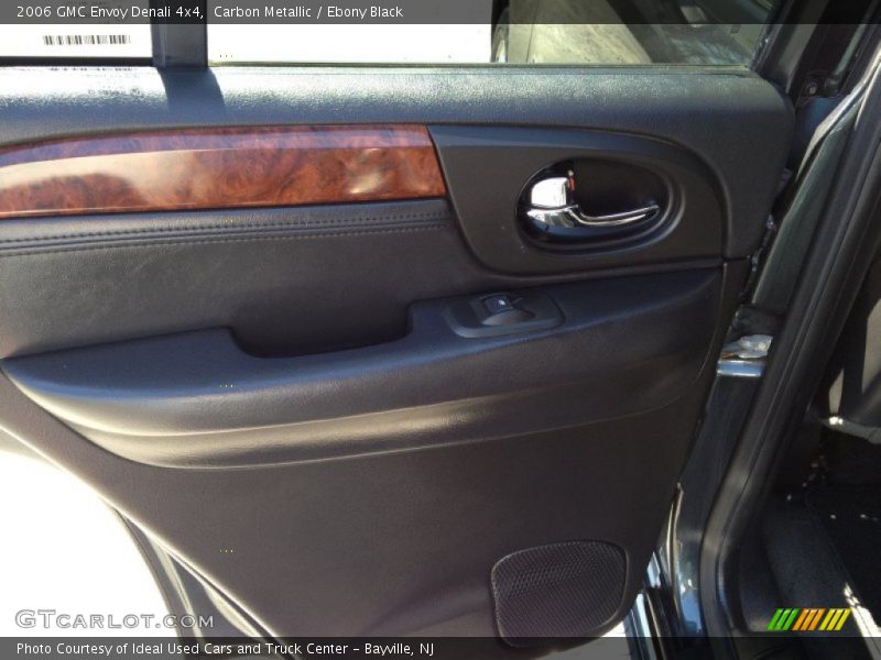 Carbon Metallic / Ebony Black 2006 GMC Envoy Denali 4x4