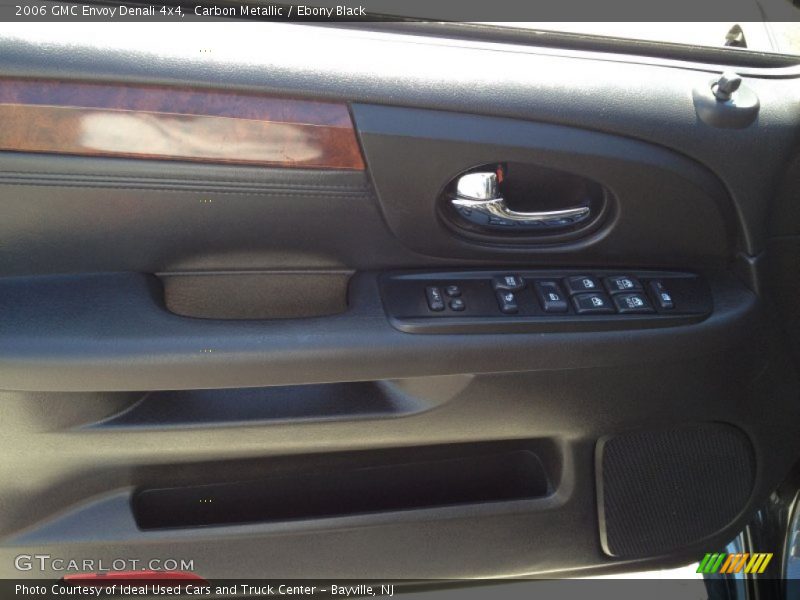 Carbon Metallic / Ebony Black 2006 GMC Envoy Denali 4x4