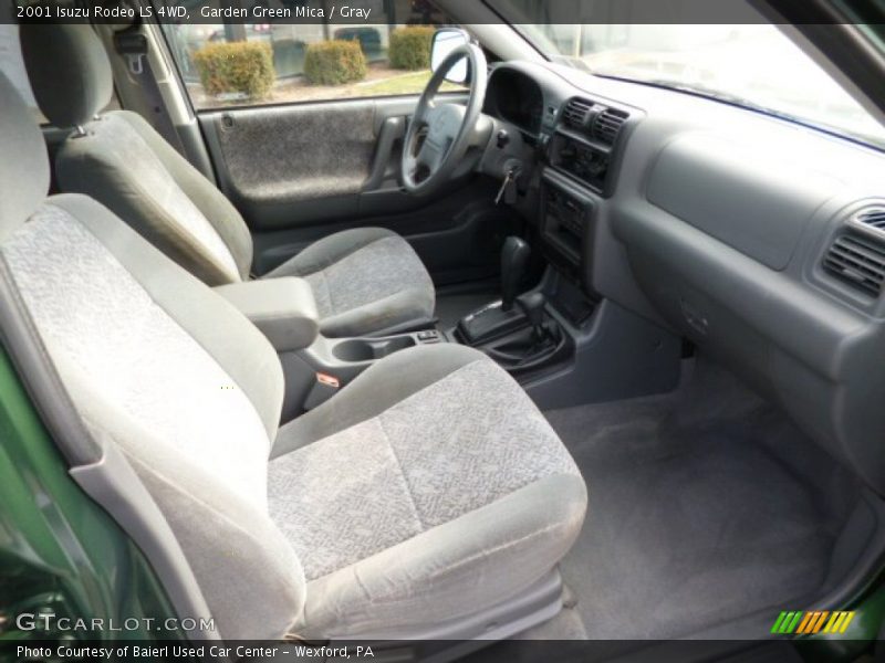  2001 Rodeo LS 4WD Gray Interior