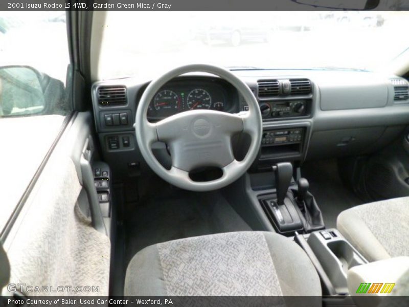 Dashboard of 2001 Rodeo LS 4WD