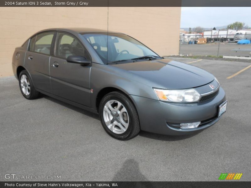Front 3/4 View of 2004 ION 3 Sedan