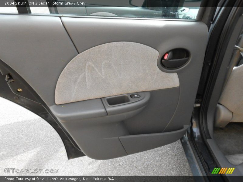 Door Panel of 2004 ION 3 Sedan