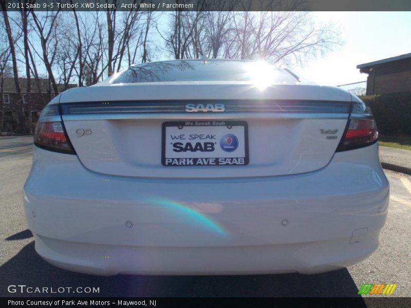 Arctic White / Parchment 2011 Saab 9-5 Turbo6 XWD Sedan