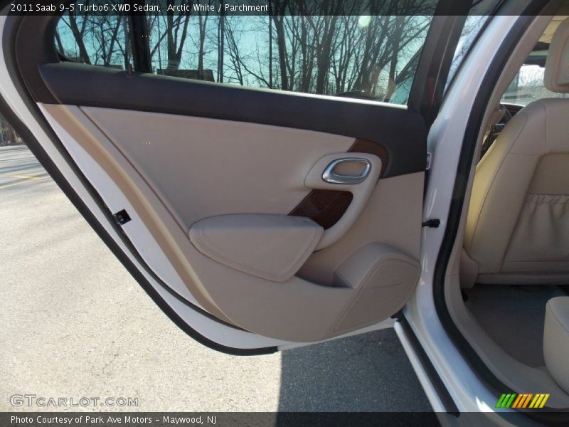 Arctic White / Parchment 2011 Saab 9-5 Turbo6 XWD Sedan