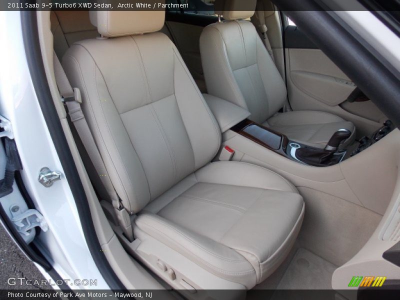 Arctic White / Parchment 2011 Saab 9-5 Turbo6 XWD Sedan